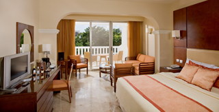 Junior Suite Deluxe - Grand Riviera Princess - All Inclusive Resort & Spa Junior Suite Deluxe - Grand Riviera Princess - All Inclusive Resort & Spa