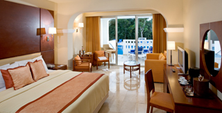 Junior Suite Deluxe Pool - Grand Riviera Princess - All Inclusive Resort & Spa Junior Suite Deluxe Pool - Grand Riviera Princess - All Inclusive Resort & Spa